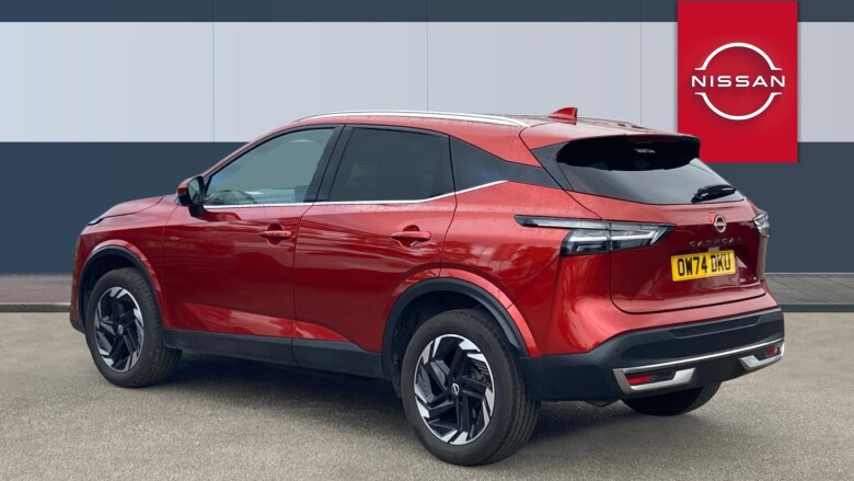 Nissan Qashqai 1.3 DiG-T MH N-Connecta 5dr Petrol Hatchback